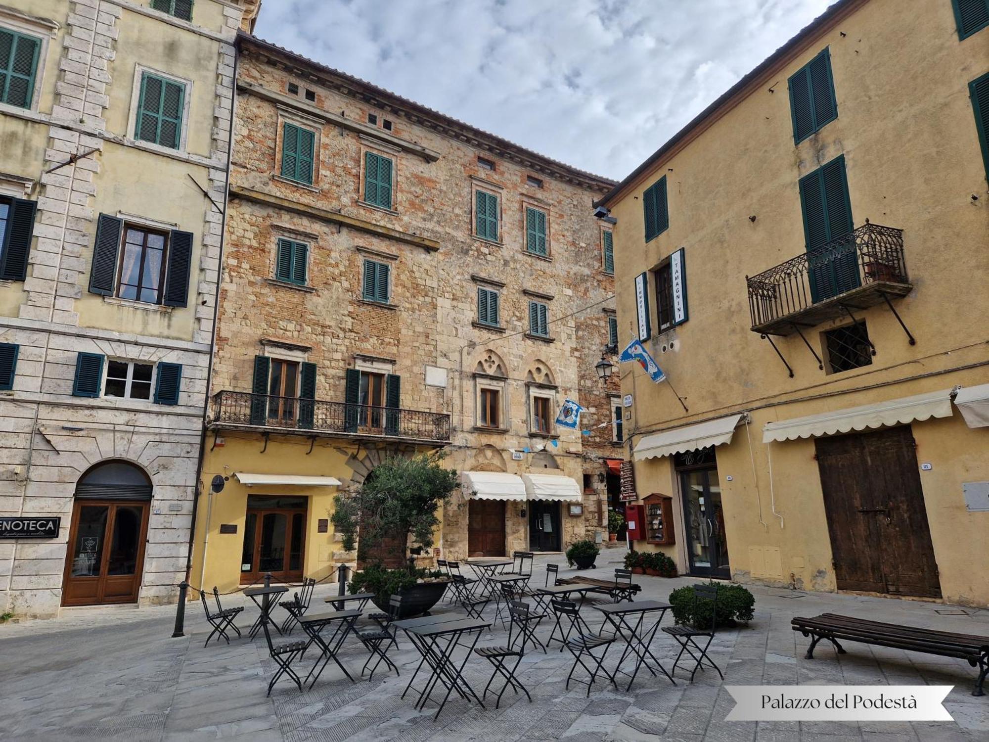 La Corte Del Podesta Sarteano Bagian luar foto