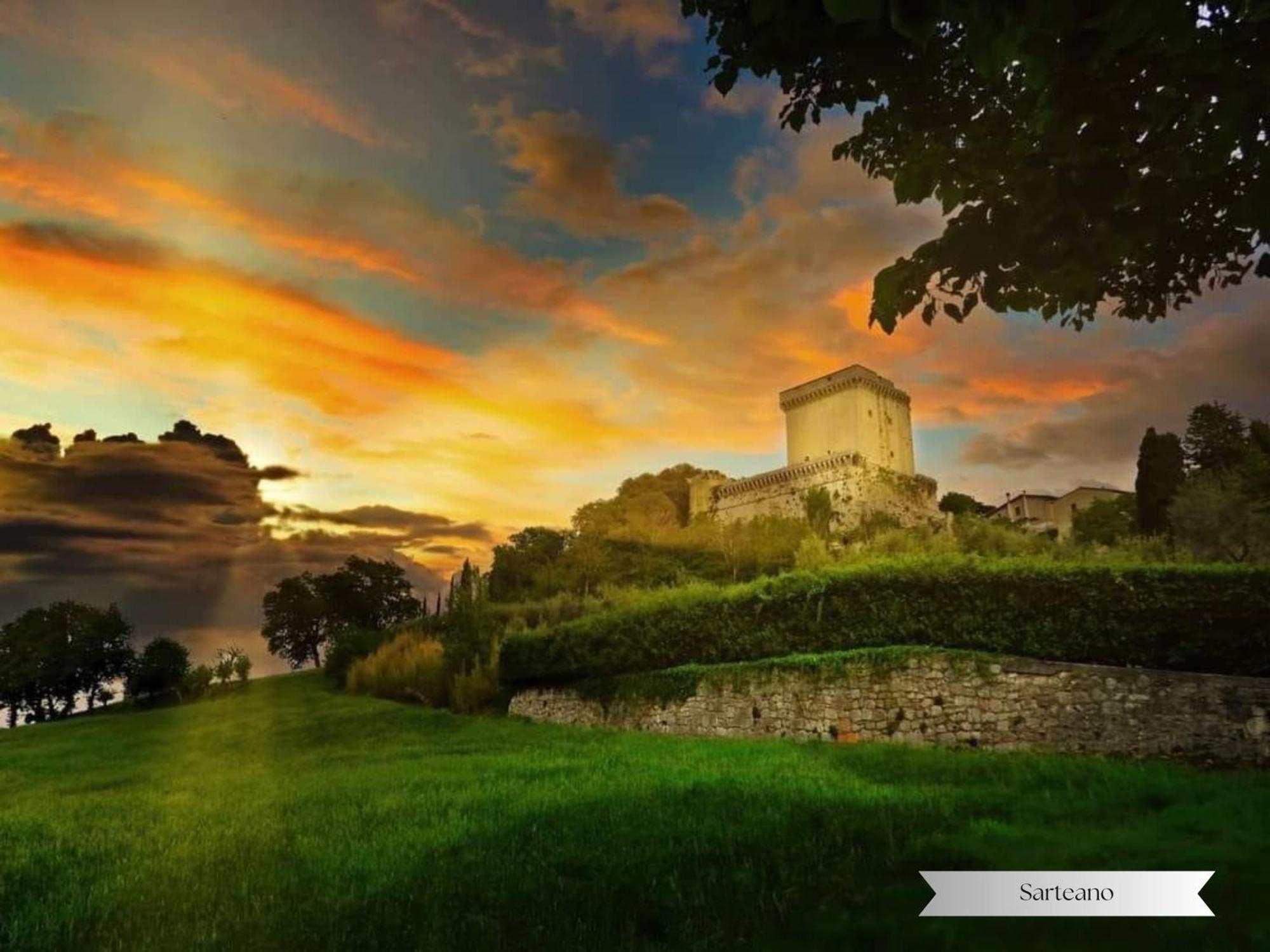 La Corte Del Podesta Sarteano Bagian luar foto